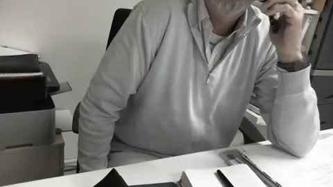 mature hairy guy online show from May 2, 2:53 pm