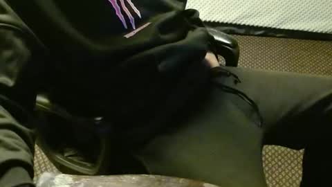 Jojo online show from December 1, 3:42 am