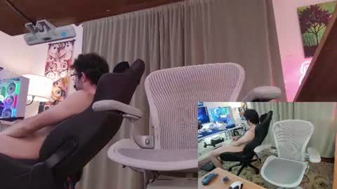 Pup And Papa bear online show from July 8, 2:04 am