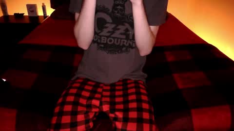 pussylover2182 online show from March 19, 6:05 am