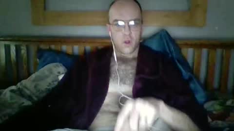 q2phq2ph online show from December 17, 7:20 pm