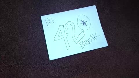 Ryan V online show from October 31, 1:07 am