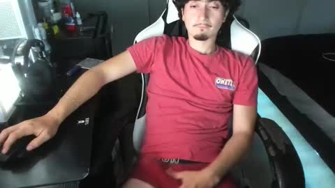 qwert4206 online show from April 11, 5:47 am