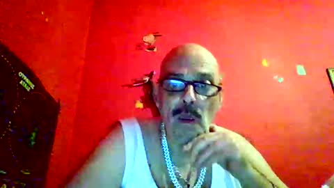 qwertyuiop22348015 online show from January 5, 6:33 pm