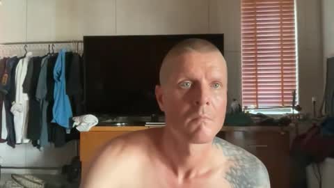 rabbit_eyes69 online show from April 12, 8:16 am