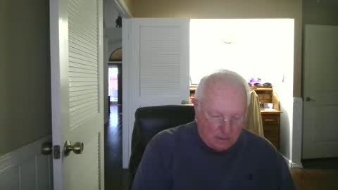 raiderman215 online show from February 6, 8:13 pm