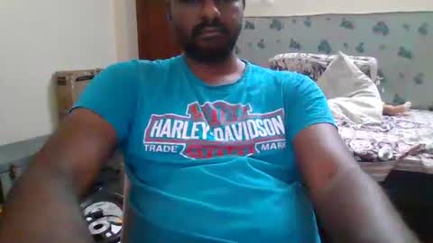 I Am what I Am online show from January 15, 8:05 pm