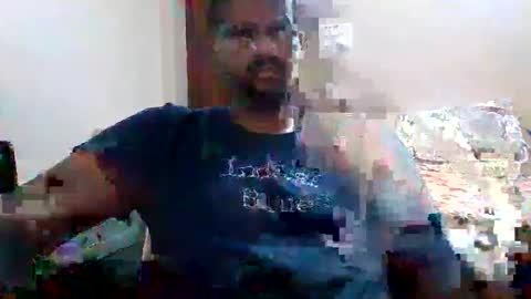 I Am what I Am online show from December 11, 6:48 pm