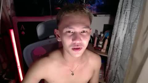 ralfhuge24 online show from April 7, 10:04 am