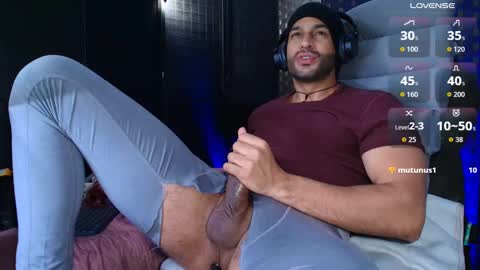 ralfvoss online show from December 18, 10:50 pm