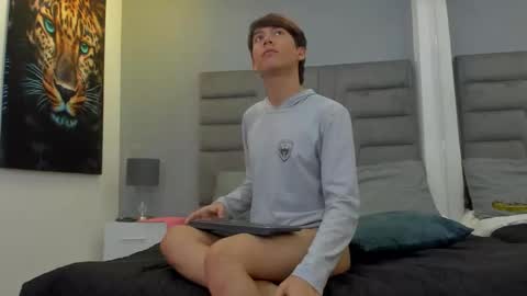 Raphael Nyon online show from February 6, 6:43 am