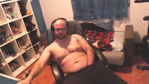 Snapshot of ravingr3d3 chatting on March 4, 12:18 am ravingr3d3 online show from March 4, 12:18 am