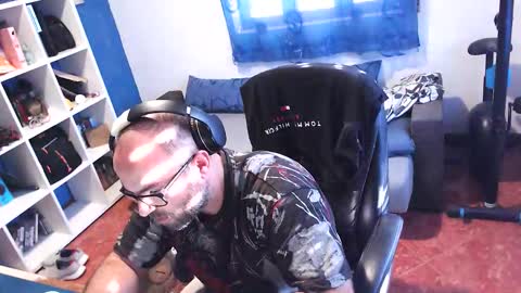 Snapshot of ravingr3d3 chatting on September 22, 4:39 pm ravingr3d3 online show from September 22, 4:39 pm
