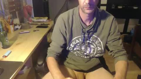 Snapshot of raymann8 chatting on September 27, 8:17 pm Ray online show from September 27, 8:17 pm