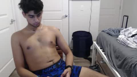 raymondg8596 online show from February 4, 12:38 am