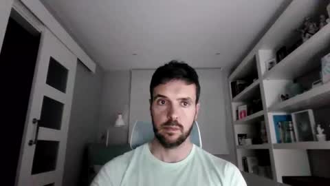rbaggio24 online show from May 31, 1:17 am