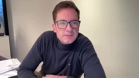 realstuff_ online show from December 6, 3:33 pm