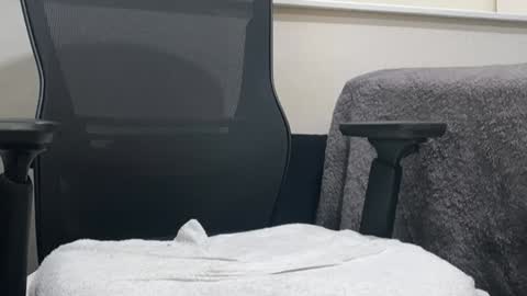 hornyslutbear online show from January 18, 7:58 pm