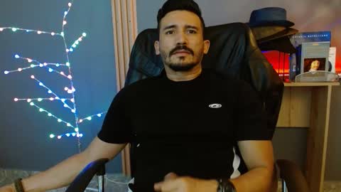   REIKO  online show from February 8, 7:40 pm