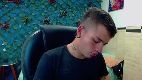 R E N E  online show from February 20, 4:50 am