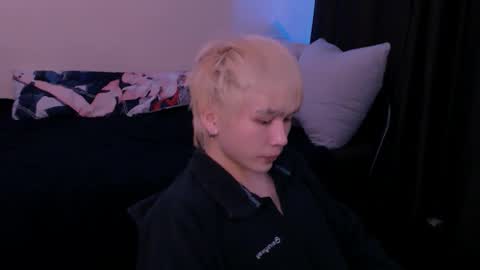 rennuts online show from March 3, 5:15 am