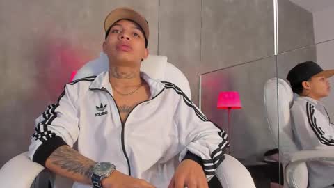 Ren online show from December 2, 3:09 am