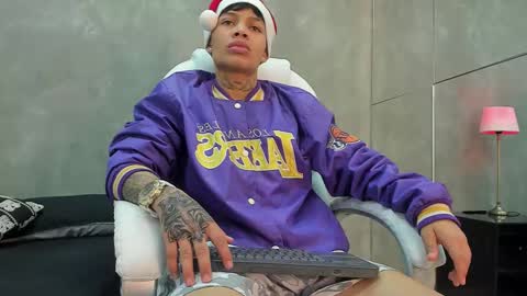 Ren online show from December 5, 3:35 am