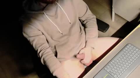 reswid online show from October 28, 10:01 pm