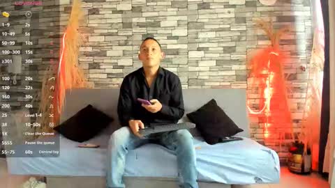 reymasterhot online show from November 1, 6:12 pm