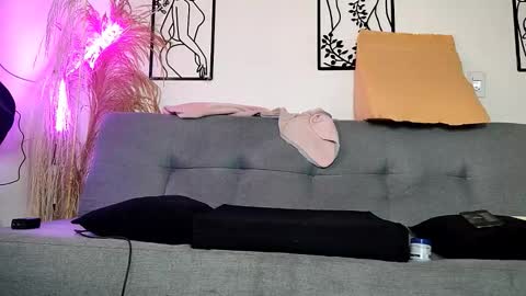 reymasterhot online show from March 2, 7:43 pm