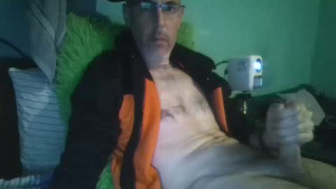 reyes_albert2006 online show from November 5, 10:28 am