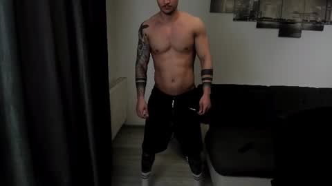RichardDarell online show from July 2, 5:24 am