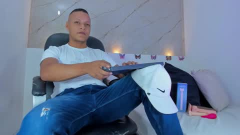 Snapshot of ricky_owens1 chatting on October 22, 2:10 pm Ricky online show from October 22, 2:10 pm