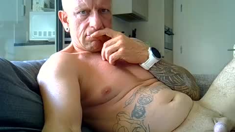ricogumpi online show from August 7, 3:29 pm