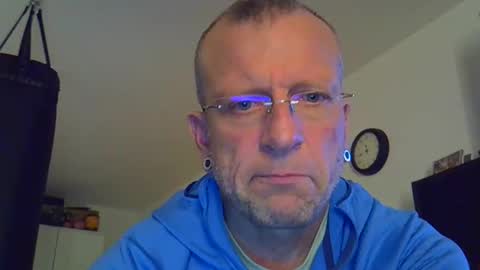 ricogumpi online show from May 17, 9:44 pm