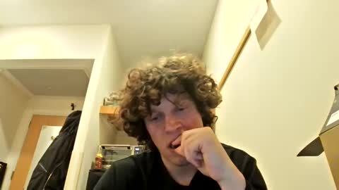 riphunter1 online show from March 6, 2:30 am