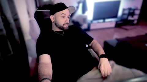 Ask Me online show from February 1, 4:22 pm