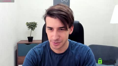 Snapshot of rishu_ chatting on January 18, 10:17 am VAnitas online show from January 18, 10:17 am