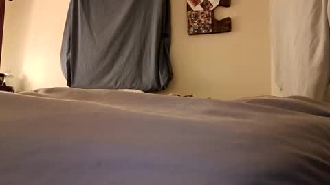 riveraizhim online show from March 11, 10:22 am