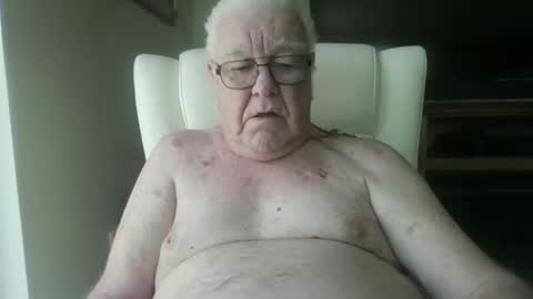 riversdave122 online show from May 15, 5:54 pm