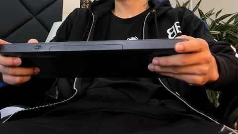 Roan Birkin online show from March 30, 7:26 pm