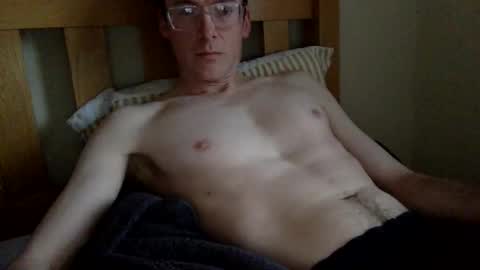 rob00435295 online show from March 29, 7:52 am