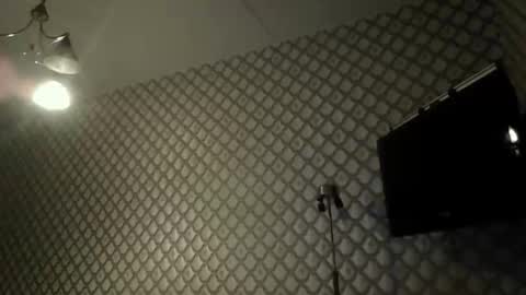 rob18997 online show from January 6, 10:03 pm