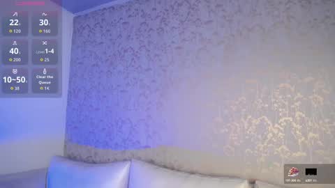 Snapshot of robbinblaze chatting on September 23, 5:51 am Robbin online show from September 23, 5:51 am