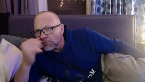 Chargedemotion online show from January 1, 7:52 am
