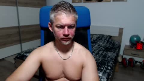 robbyshawz online show from July 2, 4:18 am