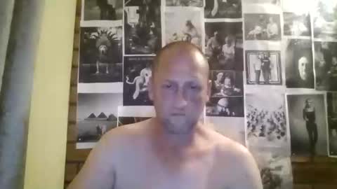 robert69huge online show from February 18, 9:51 am