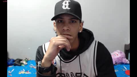 robert_kingg online show from February 14, 7:47 am