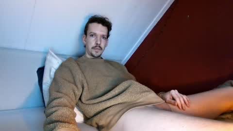 Robin online show from January 19, 10:39 am