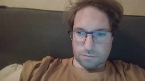 Snapshot of robinouhot chatting on February 25, 9:46 pm robinouhot online show from February 25, 9:46 pm